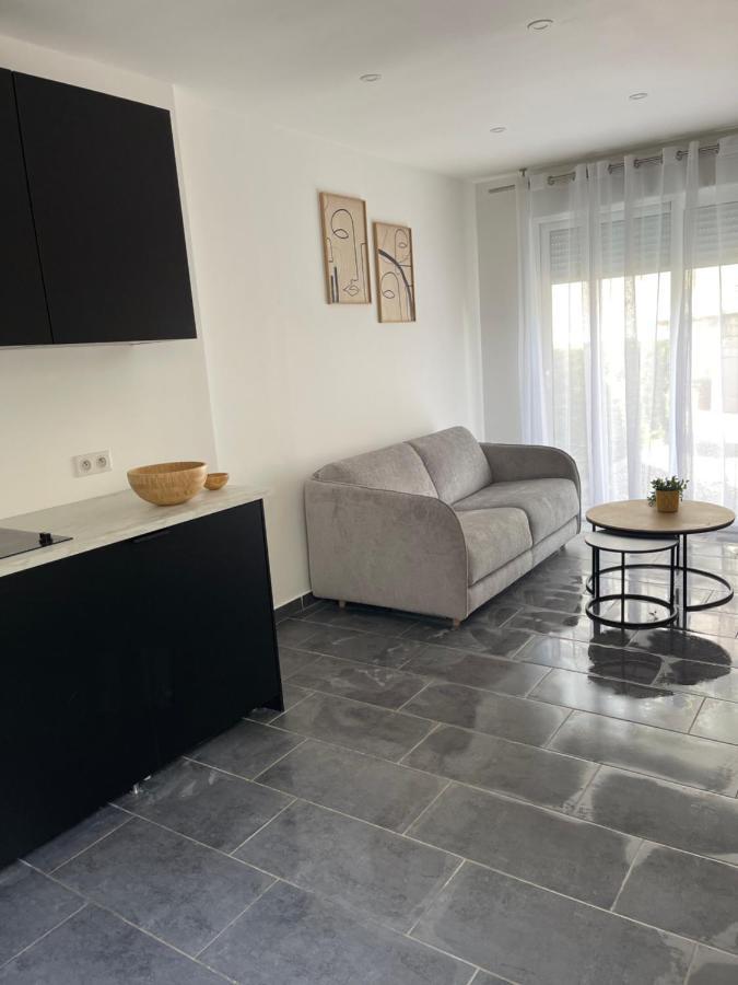 Appartamento Studio Tout Confort, Au Pied De Toute Commodite, 2 Créteil Esterno foto